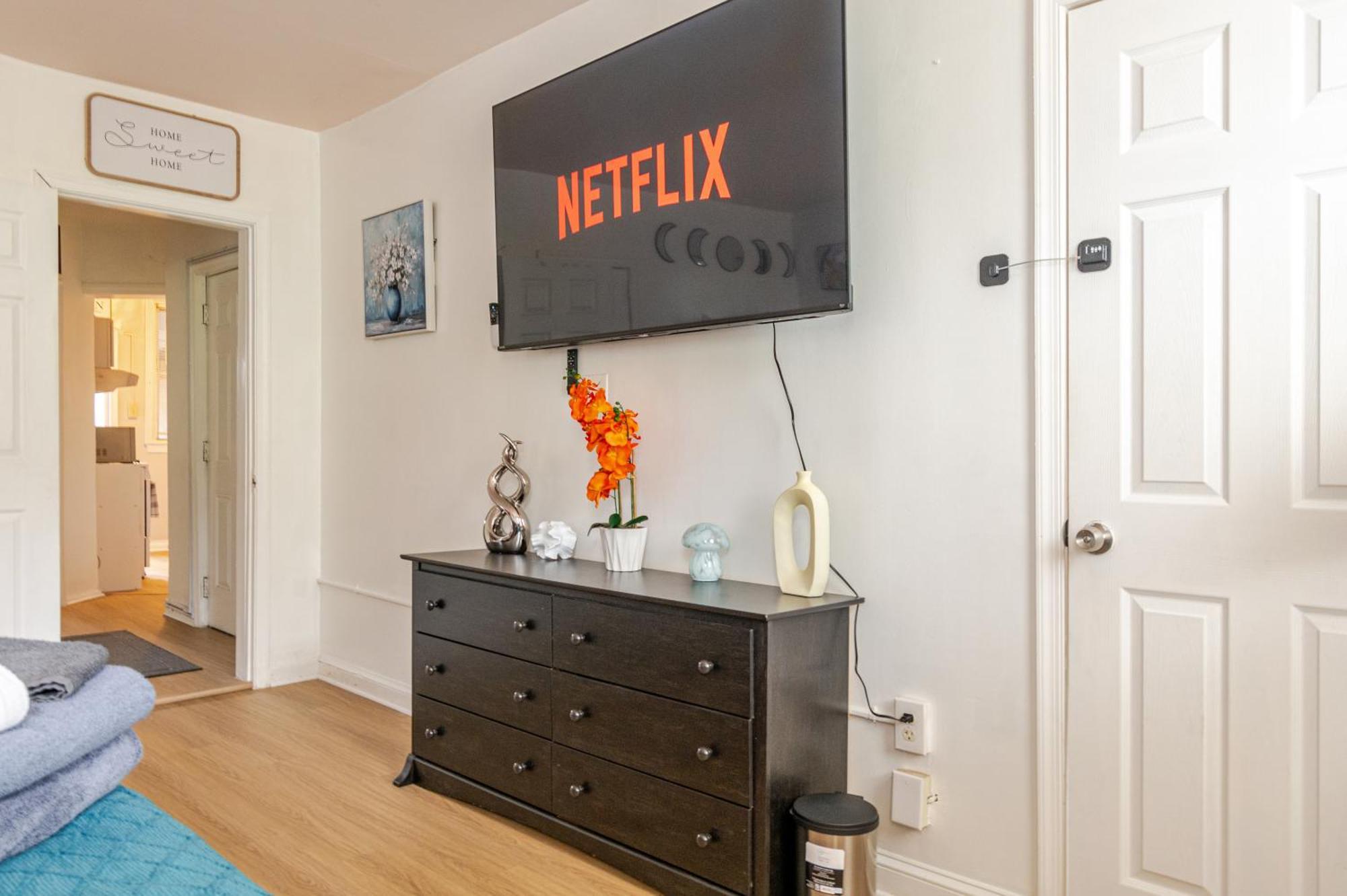 Bright & Cozy 2 Bedroom, 1 Bath, 2 Miles From White House Appartement *